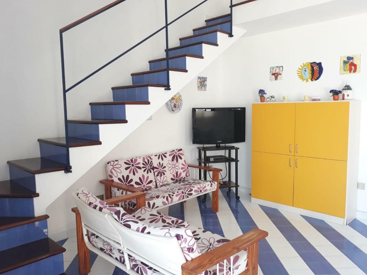 فيلا Casa Azzurra ألكامو مارينا المظهر الخارجي الصورة